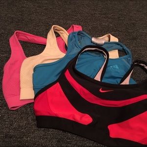 Lot of 4 sports bras