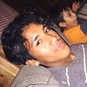 Meet your Posher, Ezequiel