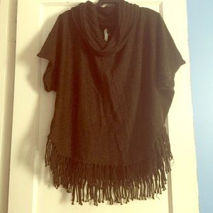 ✨Beautiful Green with Black specks Poncho