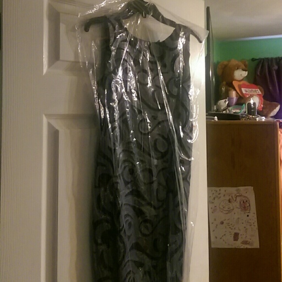 Brand new onyx dresd
