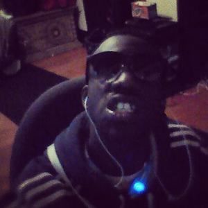 Meet your Posher, Devan