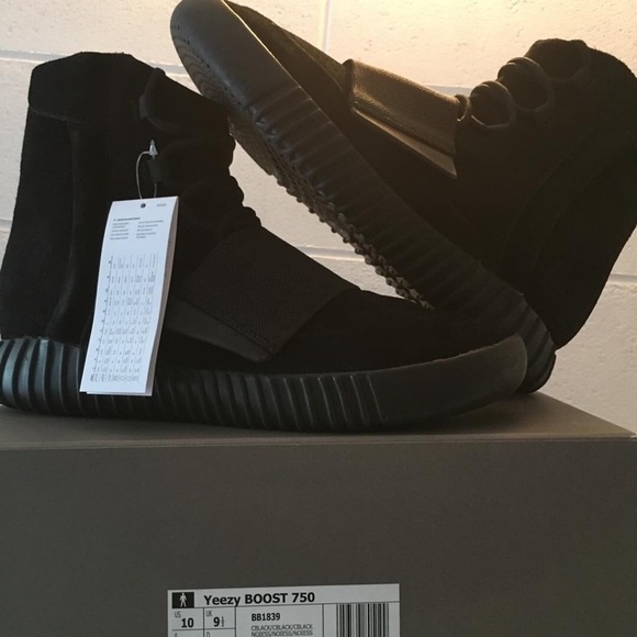 Brand new yeezys
