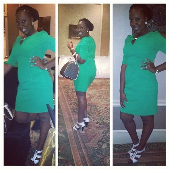 🎁Little GREEN Dress - Picture 3 of 4