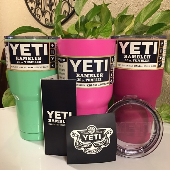 TRADED 💕1 hot pink and 1 fuchsia yeti cup