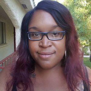 Meet your Posher, Ebonie