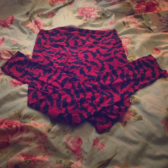 LuLaRoe TC - Halloween Galore - Batting Out