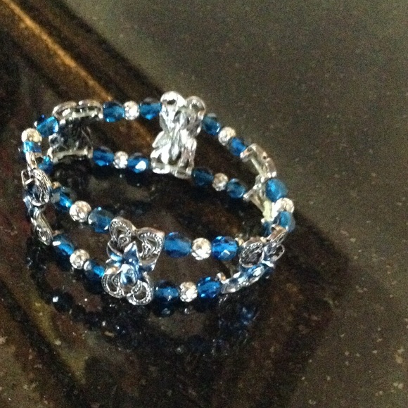 Bracelet and ring bundle - Picture 3 of 4