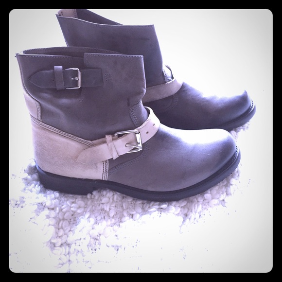 Men's size 9 NWT leather boots by J.D. Fisk 💜 - Picture 1 of 3