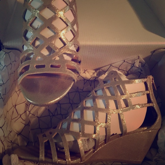 Material Girl Rose Gold Glitter Wedge