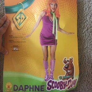 Scooby-Doo Daphne Halloween costume!