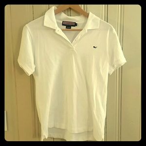 White vineyard vines shirt
