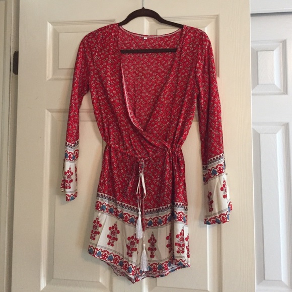 Super cute romper nwot