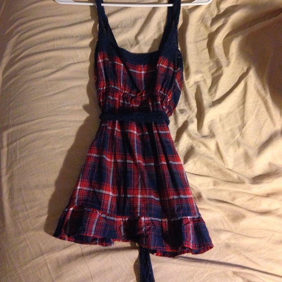 Hollister tank