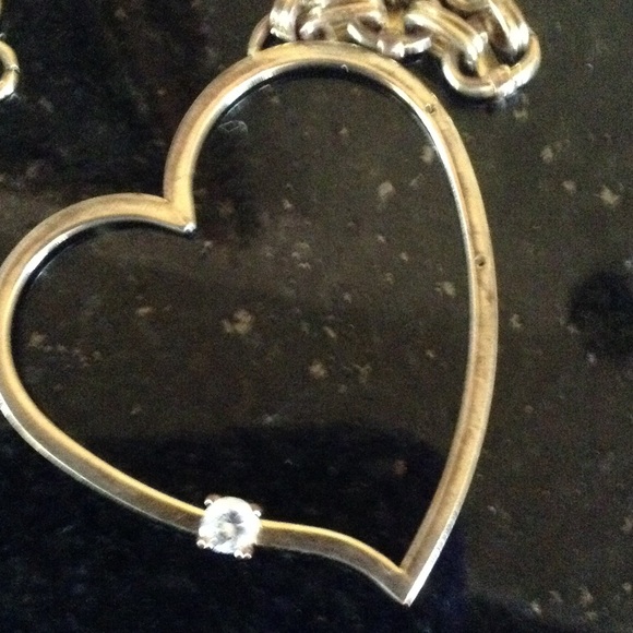 Heart necklace and bracelet bundle - Picture 2 of 4