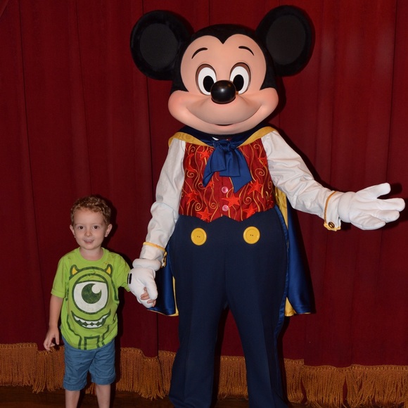 Meet your Posher, Emily - Picture 3 of 3