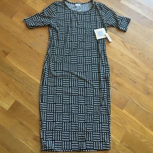 Lularoe Julia NWT medium