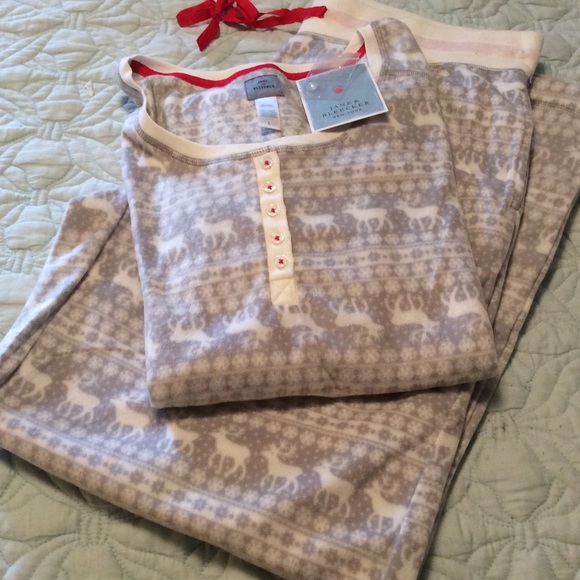 Jane and Bleeker fleece pajamas