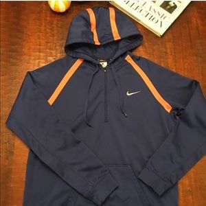 📌Women's Nike therma fit hoodie. Price dropped‼️