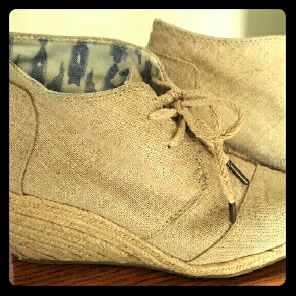 Tom's Desert Wedges