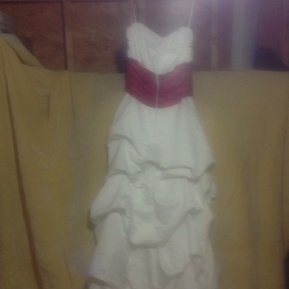 Gown - Picture 2 of 2