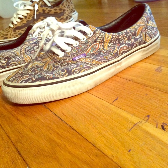 Vans Shoes - Paisley Classic vans