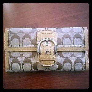 Coach wallet