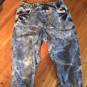 Stonewashed jeans