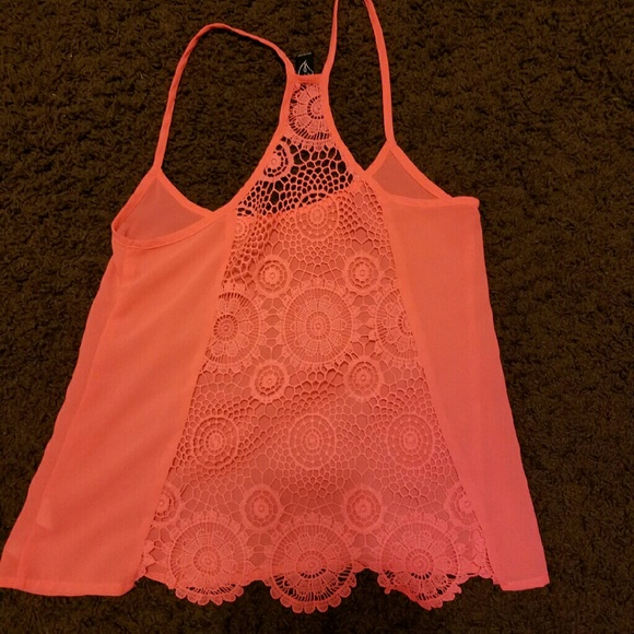 Top - Picture 2 of 2