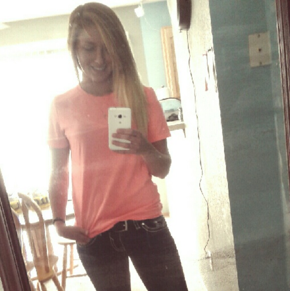 Meet your Posher, Valerie