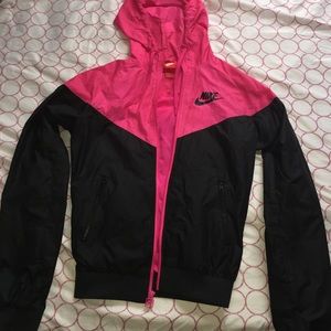 Nike wind breaker