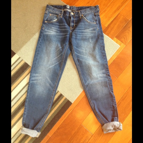Boyfriend jeans.