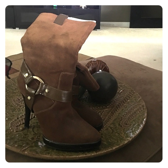 Never worn extra cute bcbg boots I also have black