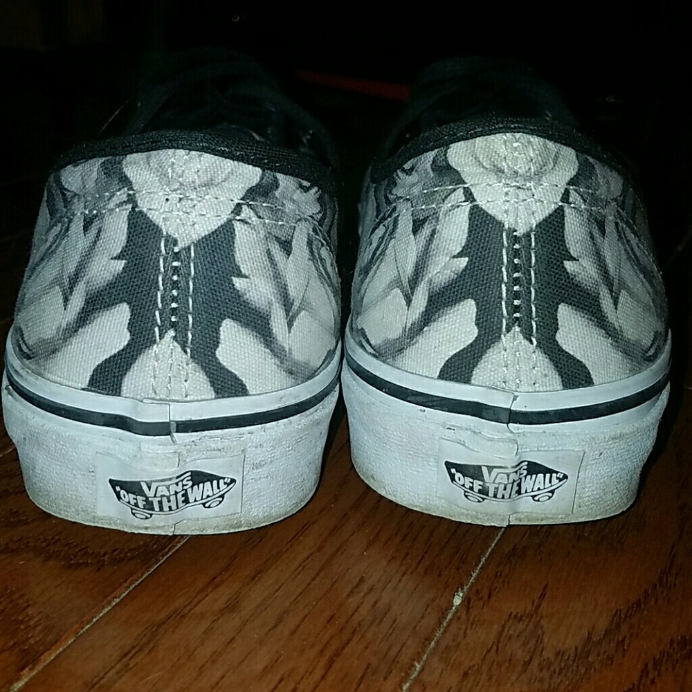 Floral vans - Picture 4 of 4