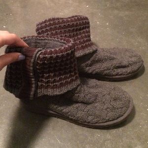 Gray woven ugg boots
