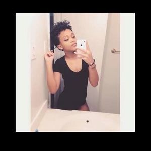 Meet your Posher, Jade