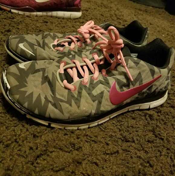 Nike free run shoes
