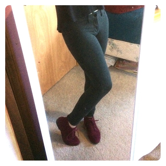 Black, stretchy, skinny leg, pants