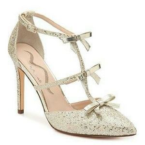 Gold Nina Ryella Pump Size 8- BRAND NEW, NOT WORN
