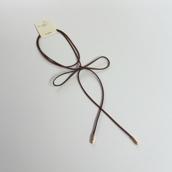 Jewelry - Choker necklace