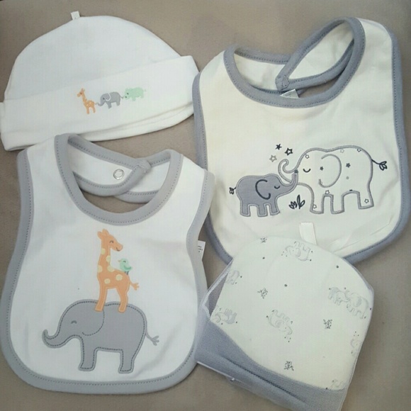 Elephant bib and hat