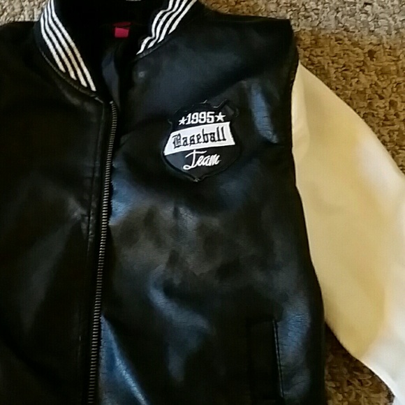 BASEBALL LEATHER JACKET - Picture 2 of 3