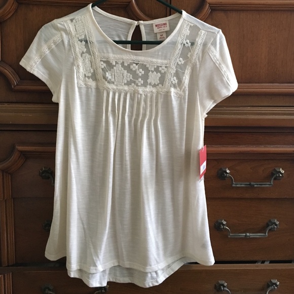 Shirt, never worn.