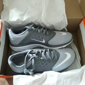 Nike FS Lite Run 3