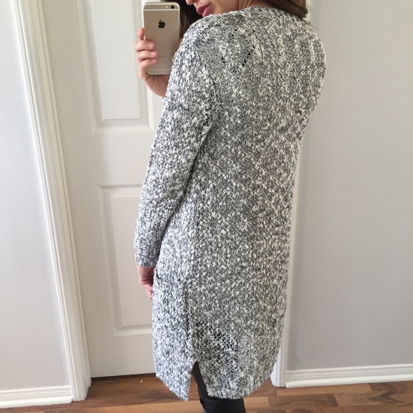 🏴CLEARANCE/Last • Black & White Knitted Cardigan - Picture 3 of 4