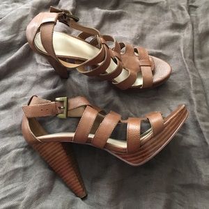 🎉SALE🎉NINE WEST Leather strappy heels