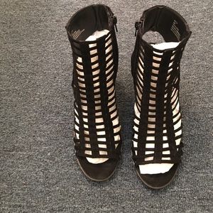 Black Zip-Up Ankle Boots