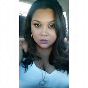 Meet your Posher, Selena