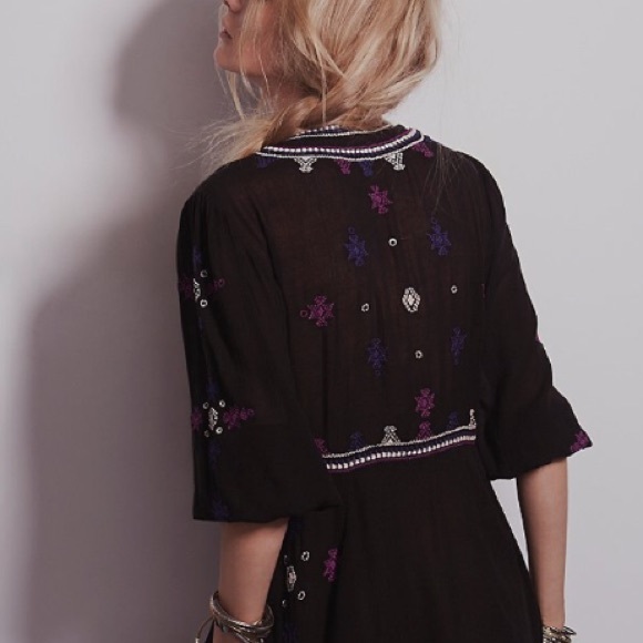 🎉HP🎉 Embroidered Tunic DRESS Black Stargazer NEW - Picture 3 of 4