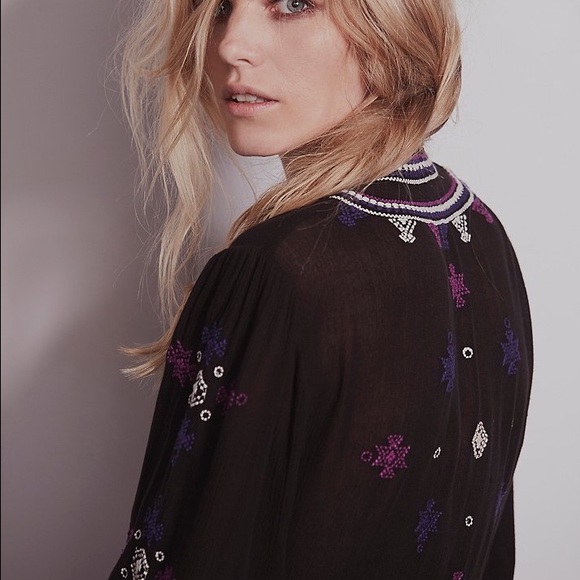 🎉HP🎉 Embroidered Tunic DRESS Black Stargazer NEW - Picture 4 of 4