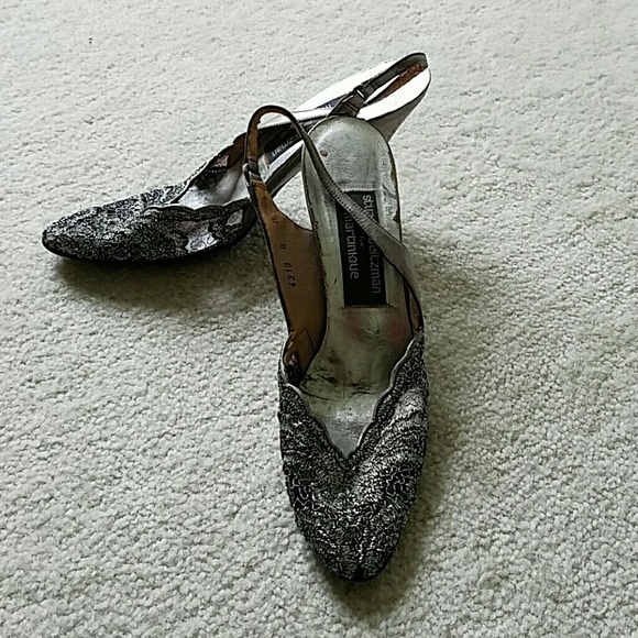 Vintage Stuart Weitzman silver / black sling backs - Picture 2 of 4